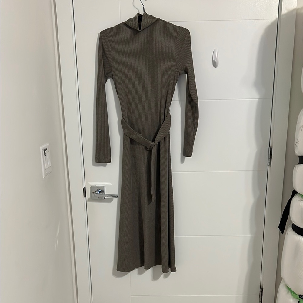 Club Monaco Grey Midi Dress